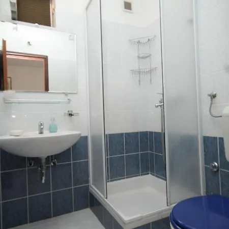 With A Parking Space - 8938