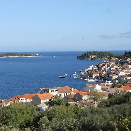 With A Parking Space - 8938 * Vis