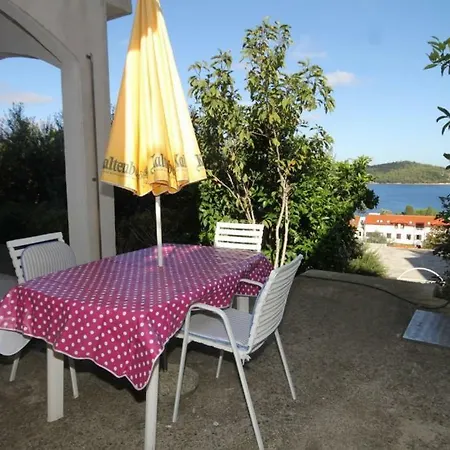 With A Parking Space - 8938