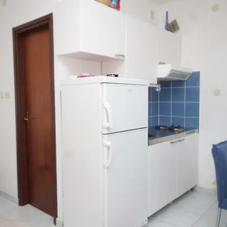 With A Parking Space - 8938 Appartamento Vis